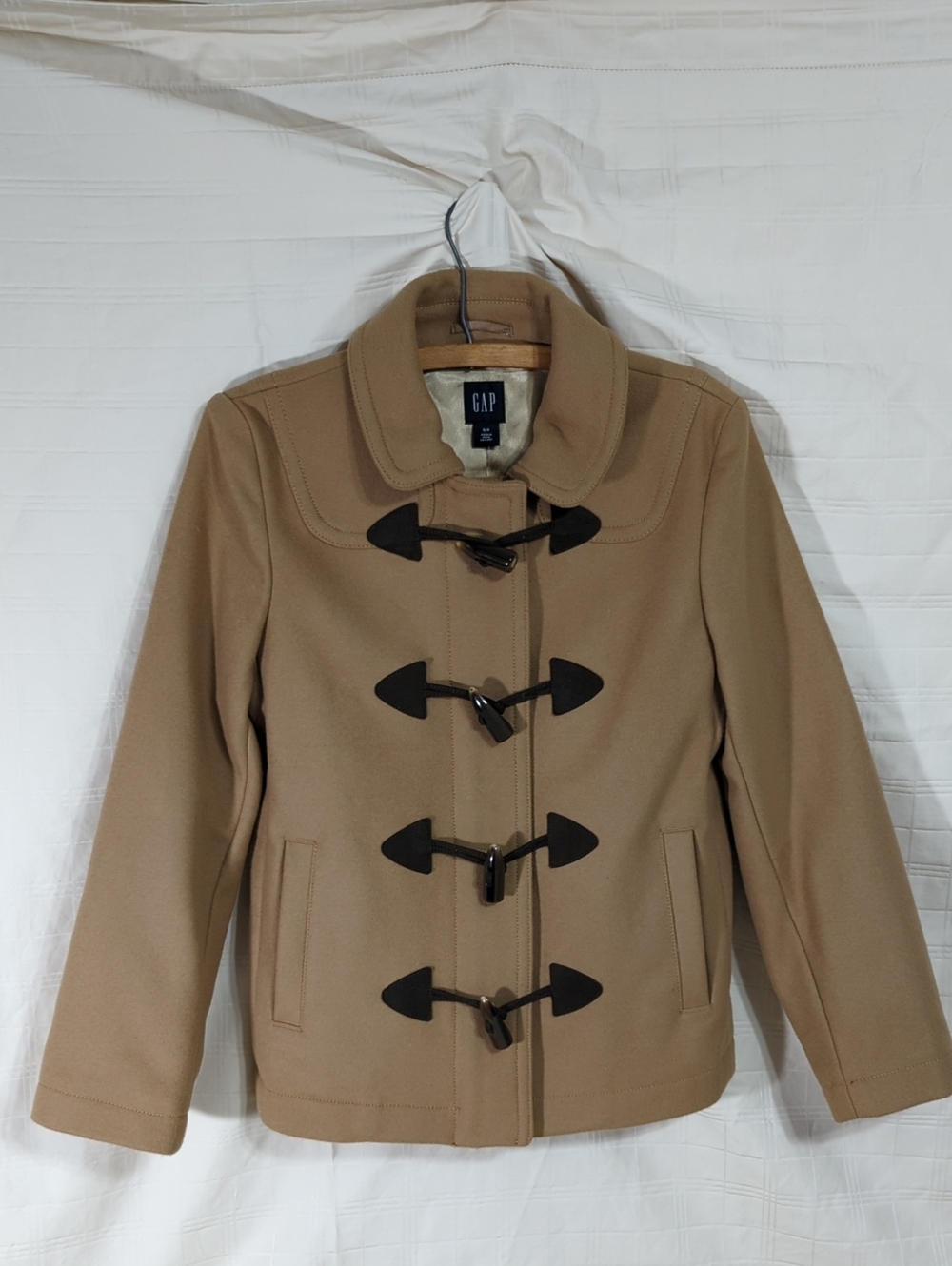 GAP Wool Blend Camel Pea Coat with Brown Toggle Closure Small Has Flaws READ